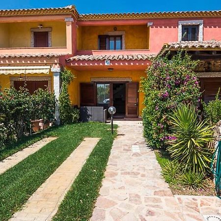 Villa Molly San Teodoro  Exteriör bild