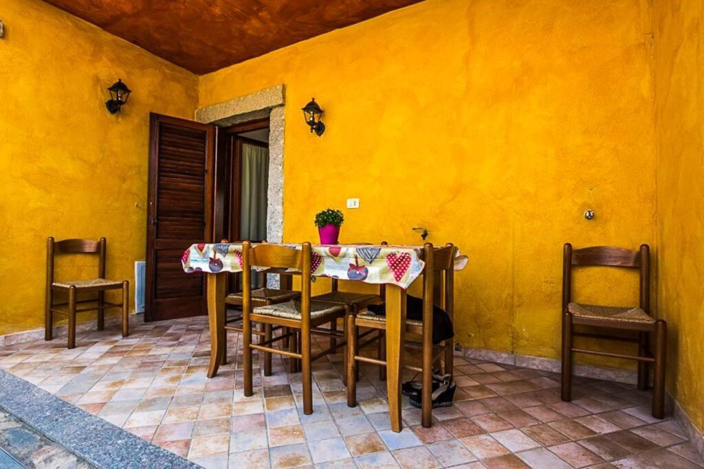 Villa Molly San Teodoro  Exteriör bild